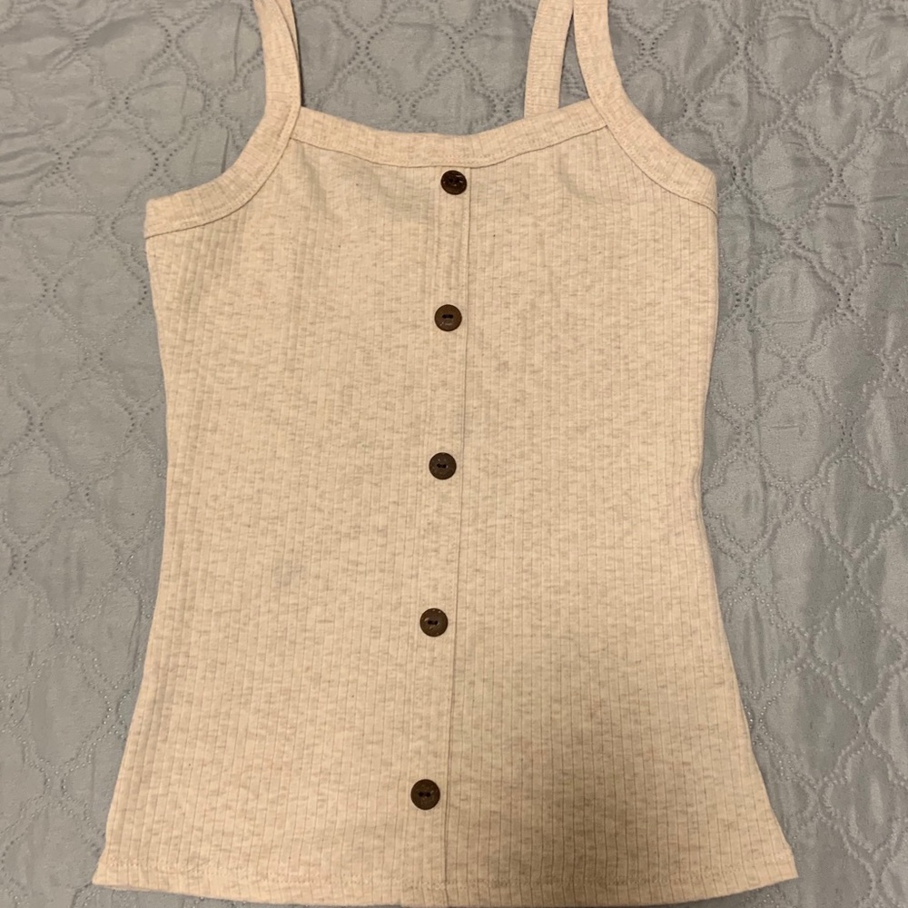 Tank top with buttons